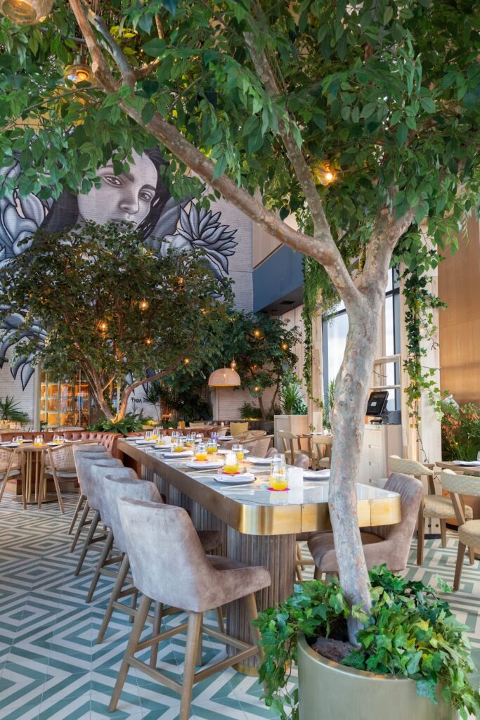 102142 ling ling by hakkasan 683x1024