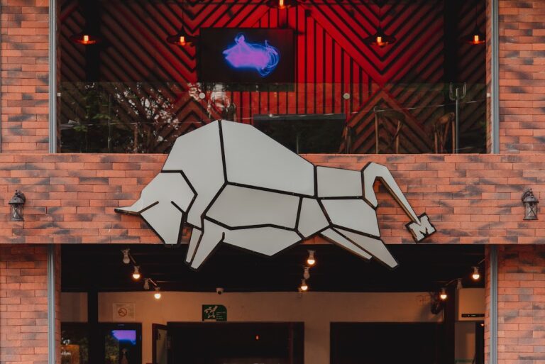102406 madison grill orizaba 768x513