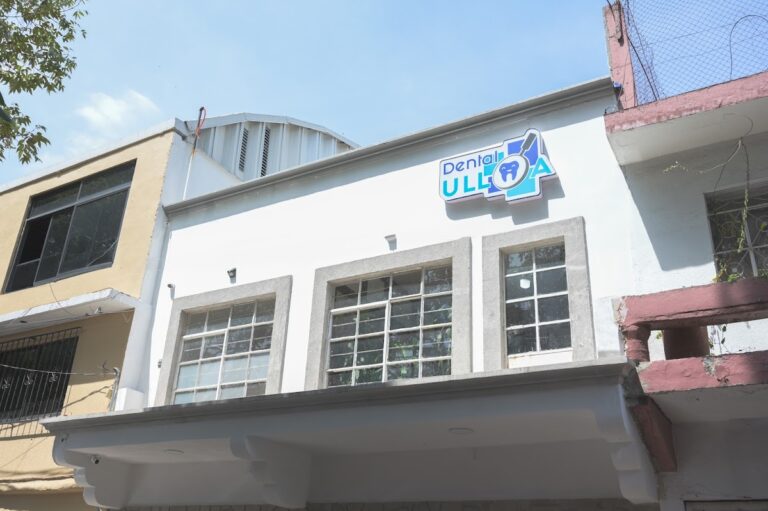 103907 clinica dental ulloa 768x511