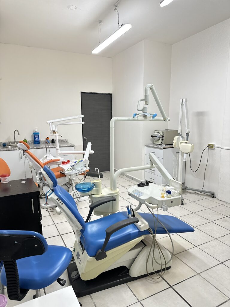 103979 dentista en apodaca 8211 kobe dental 768x1024