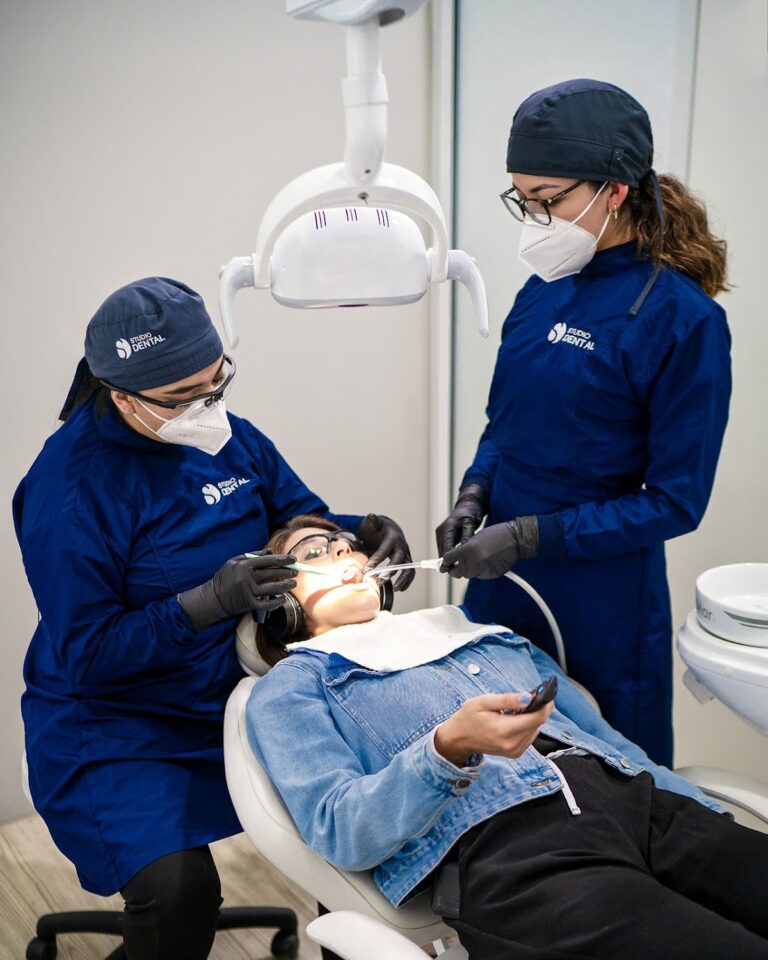 104048 clinica studio dental 768x960