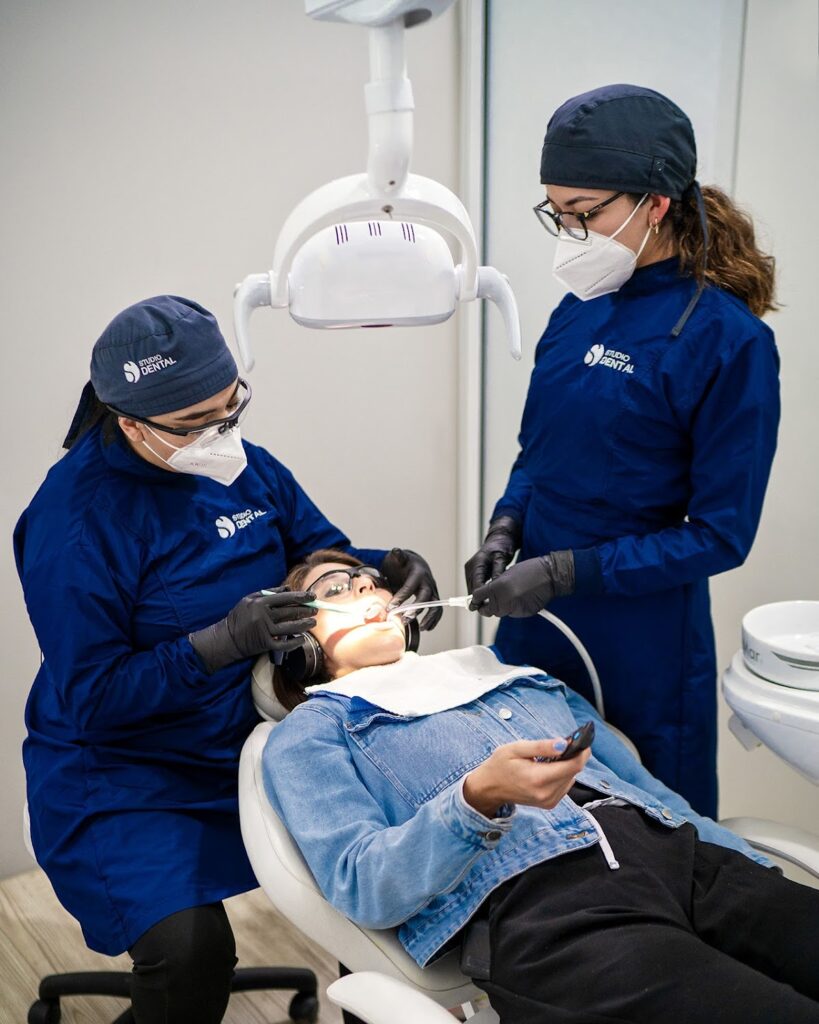 104048 clinica studio dental 819x1024