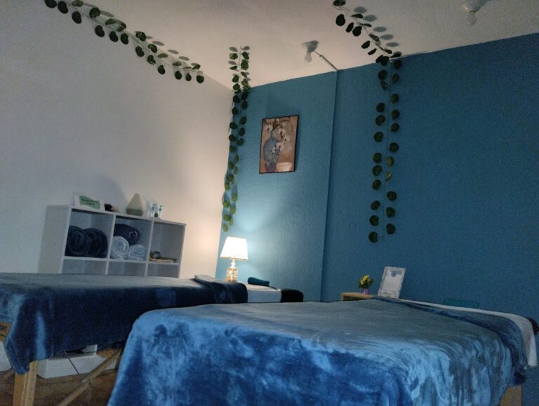 104942 genesis spa 768x579