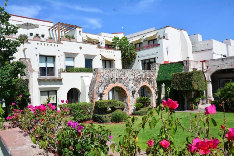 105187 hotel spa dona urraca 768x512