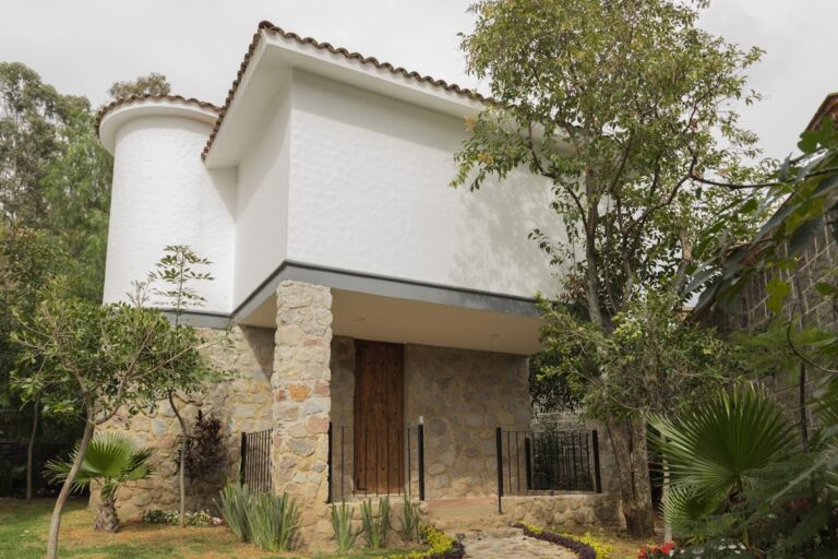 105237 hotel boutique camino del bosque 768x512