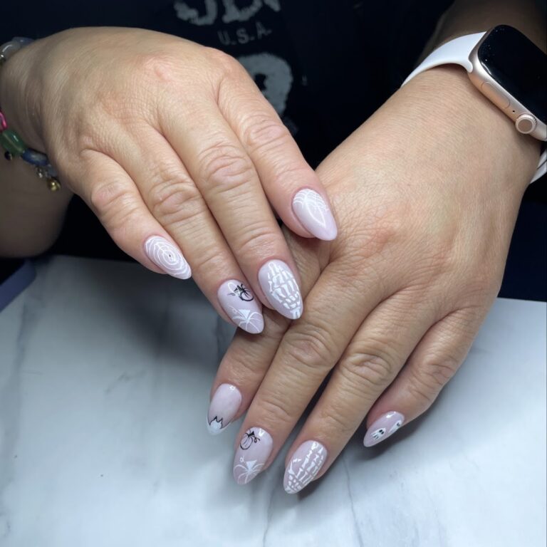 105483 vanguardia estilistas galerias pachuca salon de belleza 768x768