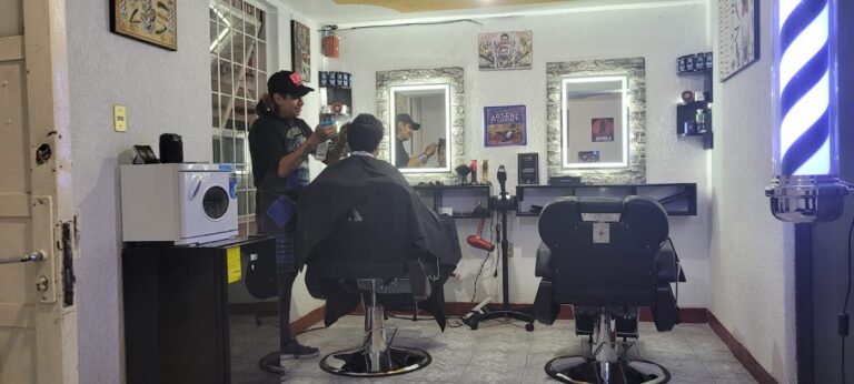 105831 lupins barber 768x346