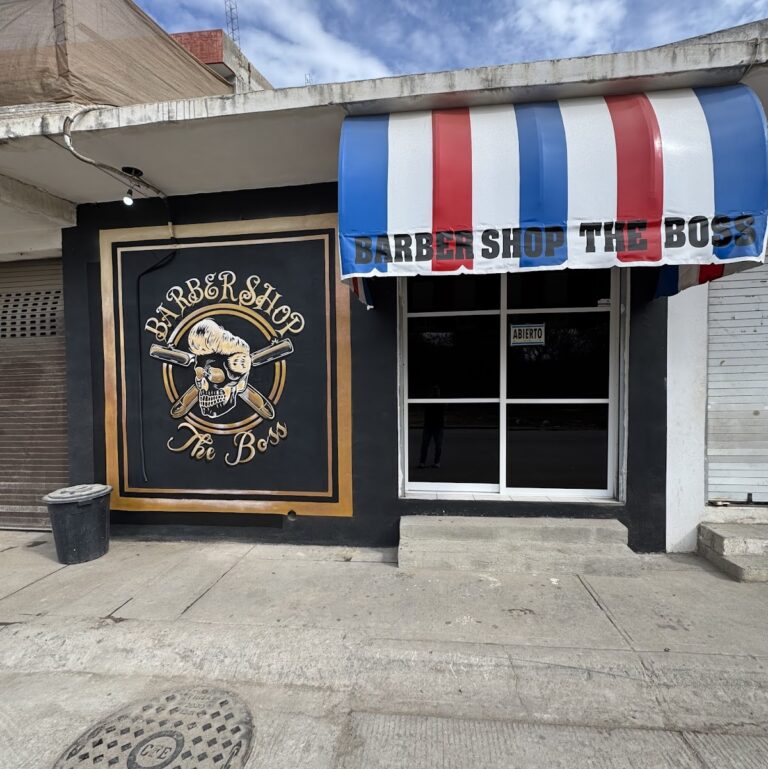 105858 barber shop the boss 768x769