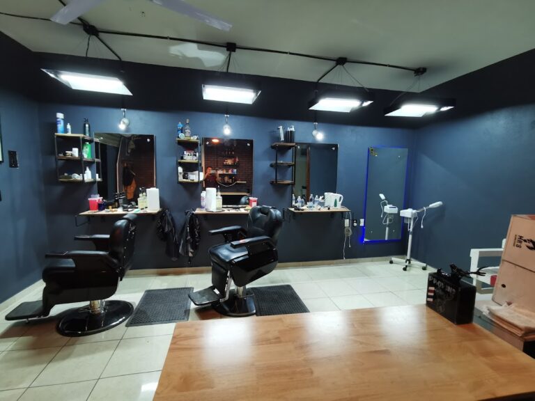 105882 barberia misters barbershop 768x576
