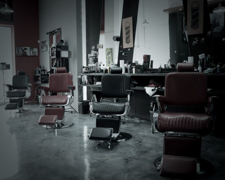 105979 barberia la refineria barber shop carranza 768x614