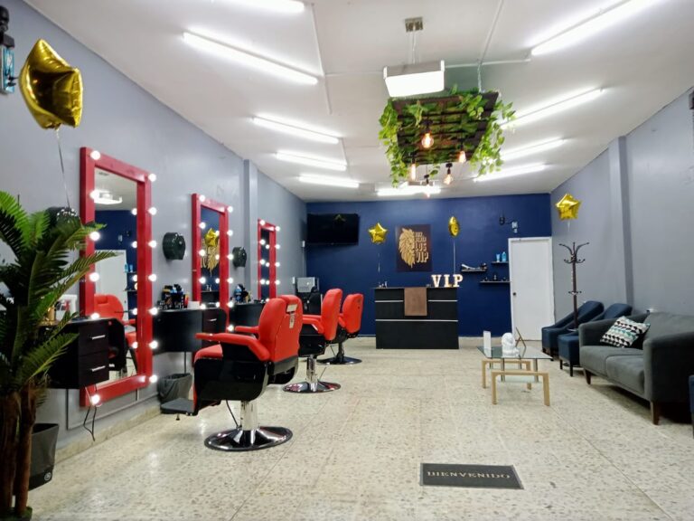 106033 barberia los vip 768x576
