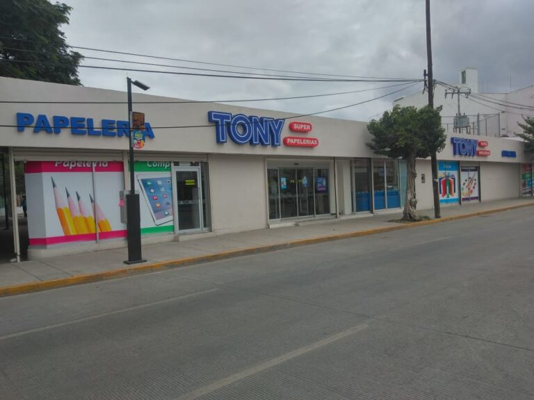 106181 tony superpapelerias 768x576