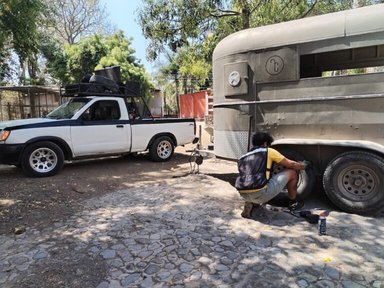 108088 llantera movil 8216hermanos vazquez 768x576