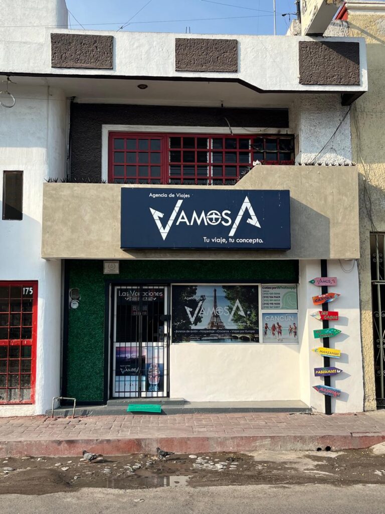 110853 vamos a agencia de viajes 768x1024