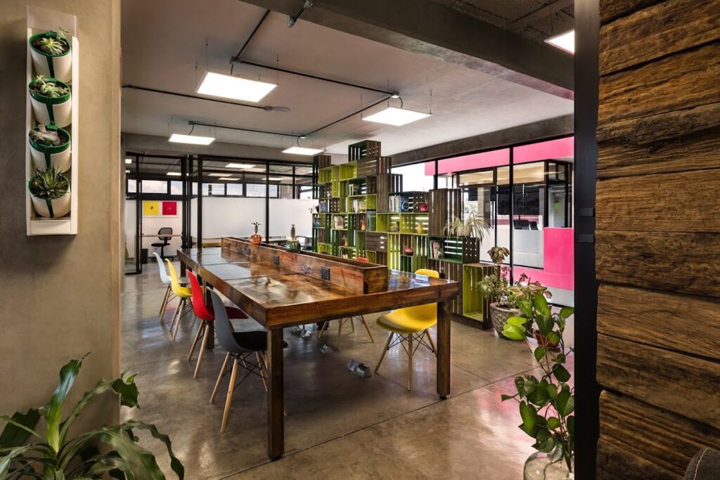 112209 biz it cowork 1024x683