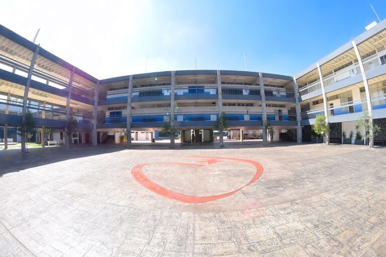 113858 colegio guadalajara sagrado corazon 768x512