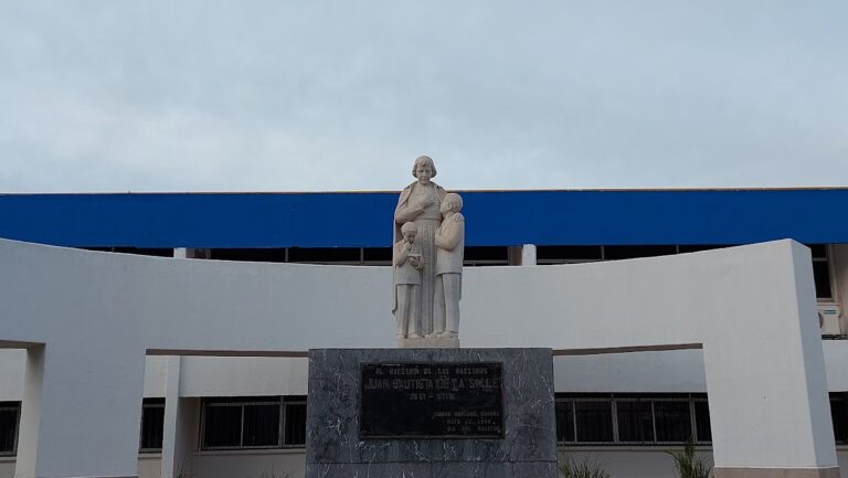 114000 instituto la salle a. c. preescolar primaria secundaria y preparatoria 768x433