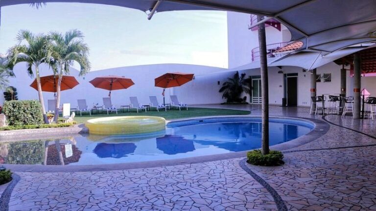 115155 hotel magico inn 768x431