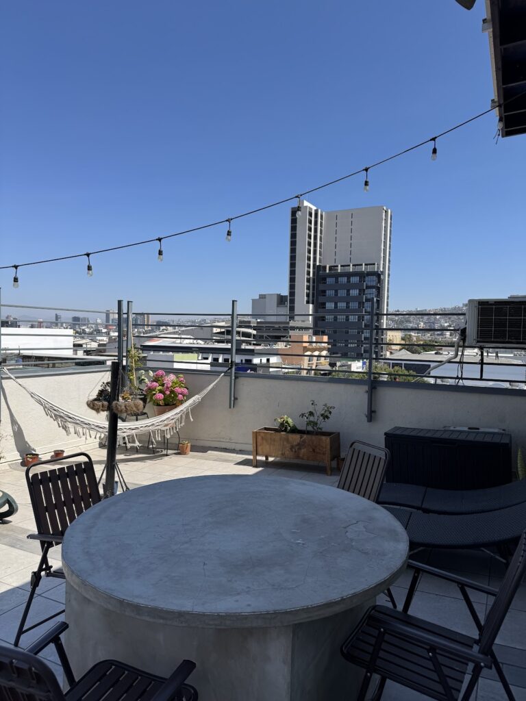 115327 paris hostel tijuana 768x1024