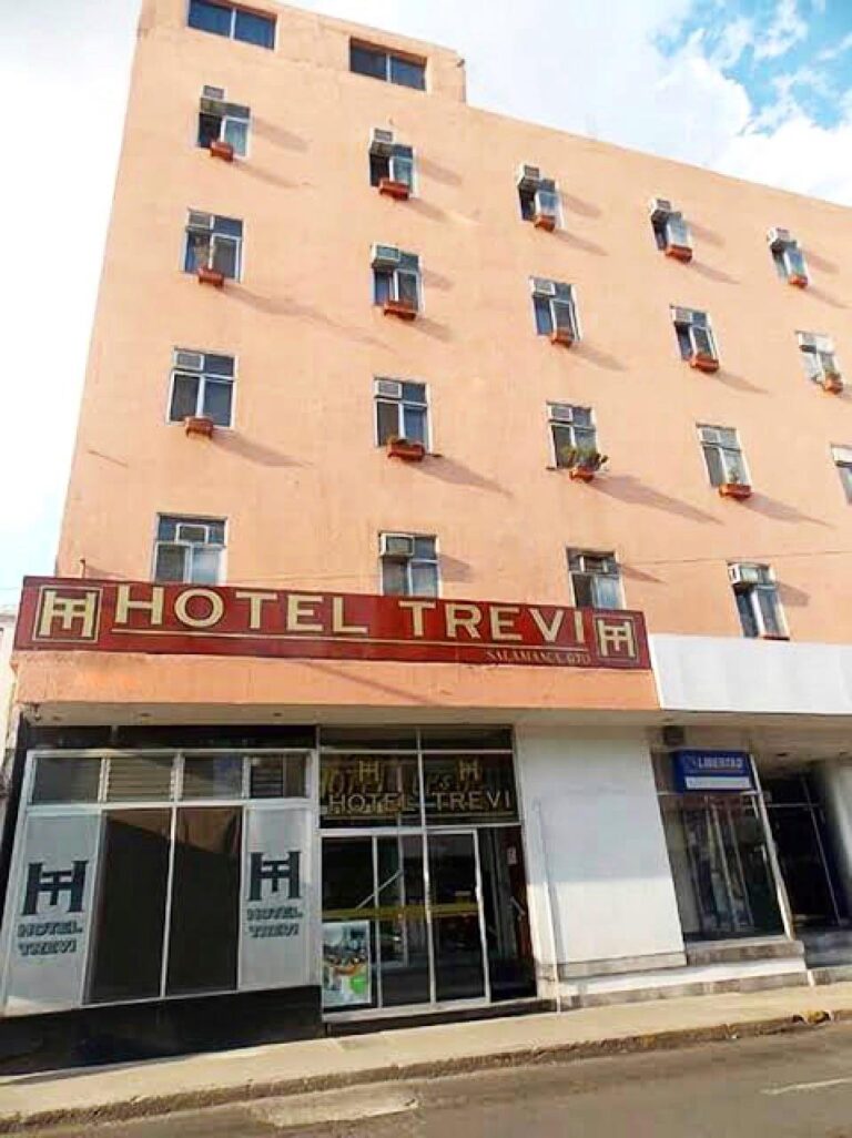 115446 hotel trevi 768x1026