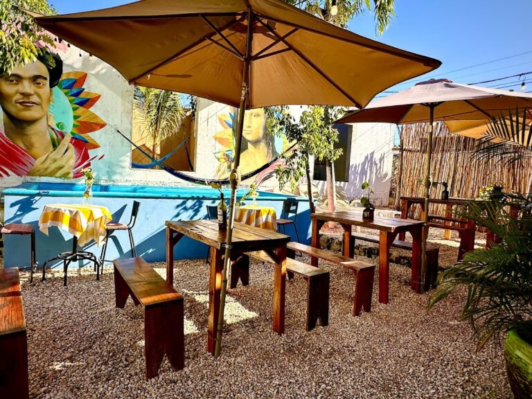 115707 guacamayas hostel laundry 768x576