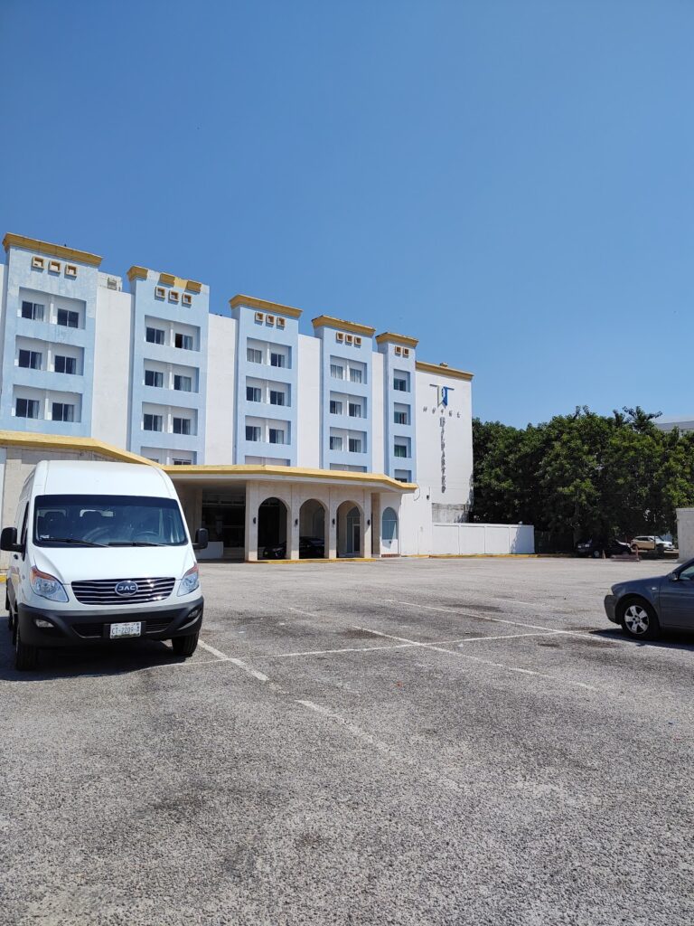 115721 seven car rental campeche 768x1024