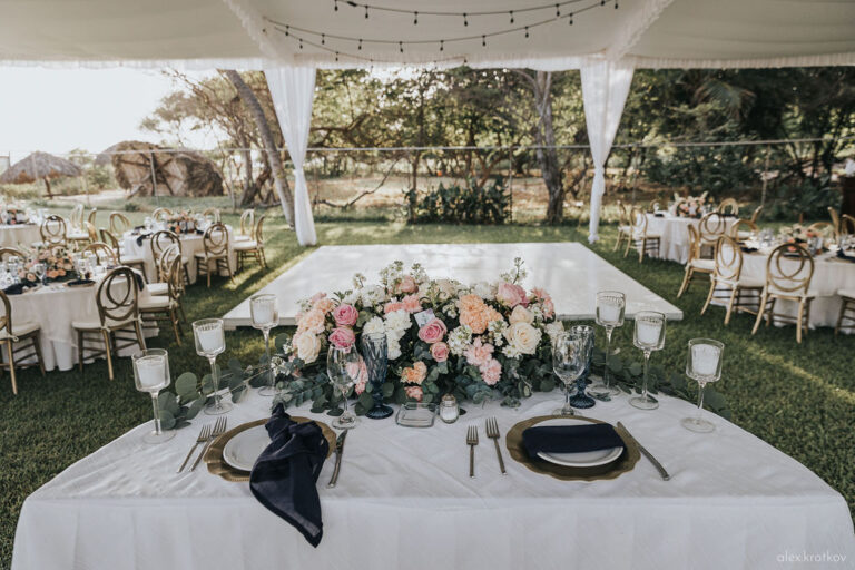117084 banquetes palma real 768x512