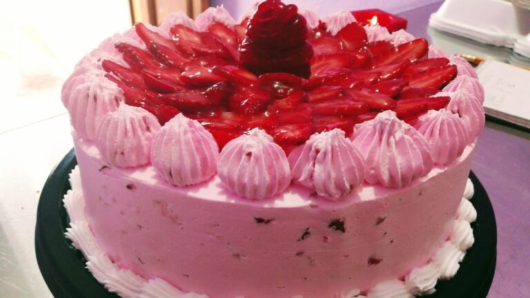 117256 pasteleria san cristobal 768x432
