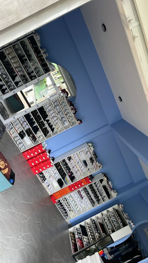 118094 sneakers chilpancingo 576x1024