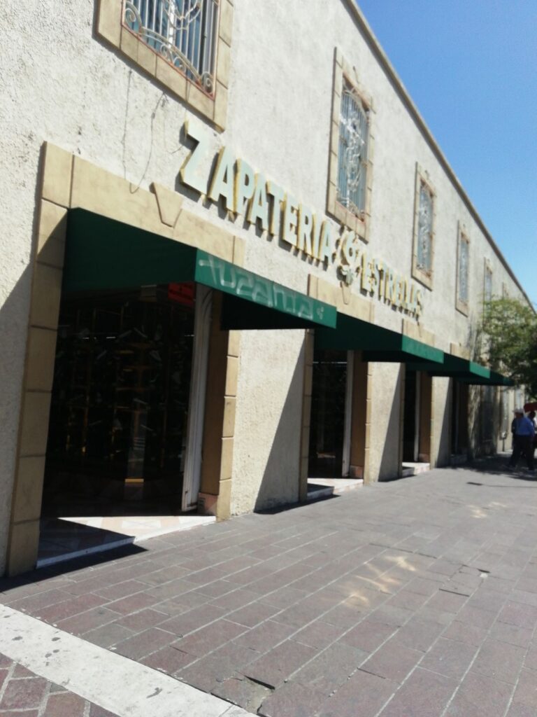 118105 zapateria 6 estrellas 768x1024