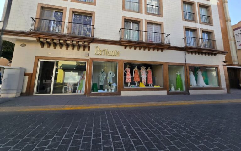 118422 boutique britania centro 768x484