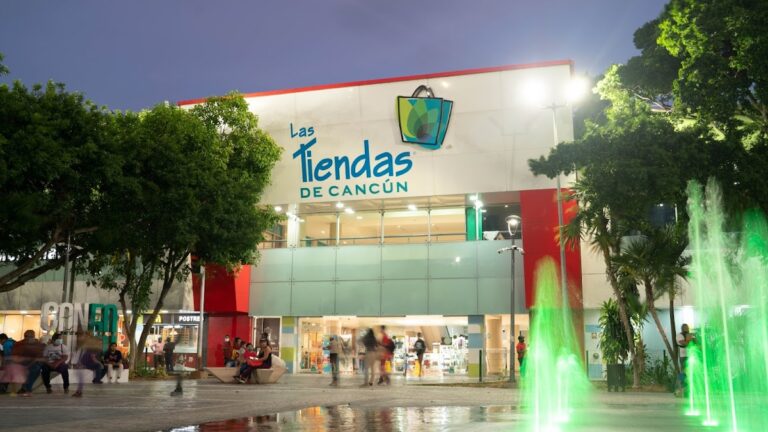 118560 las tiendas de cancun 768x432