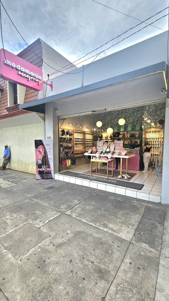 118839 modamania accesorios uruapan paseo 577x1024