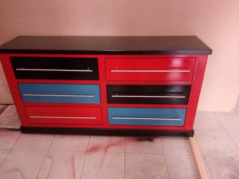 119510 taller de carpinteria gr 768x576
