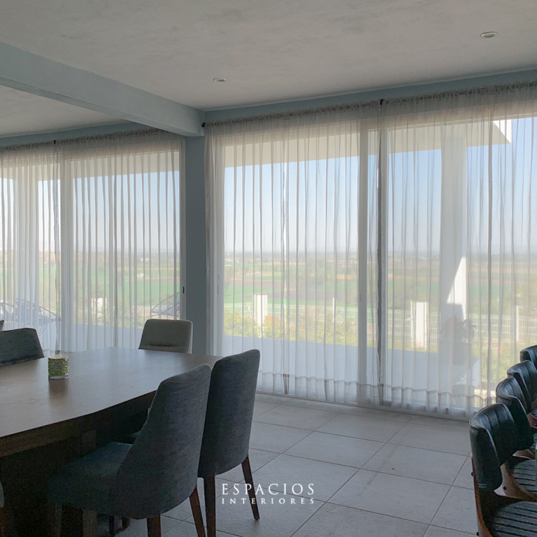 121274 espacios interiores cortinas y persianas 768x768