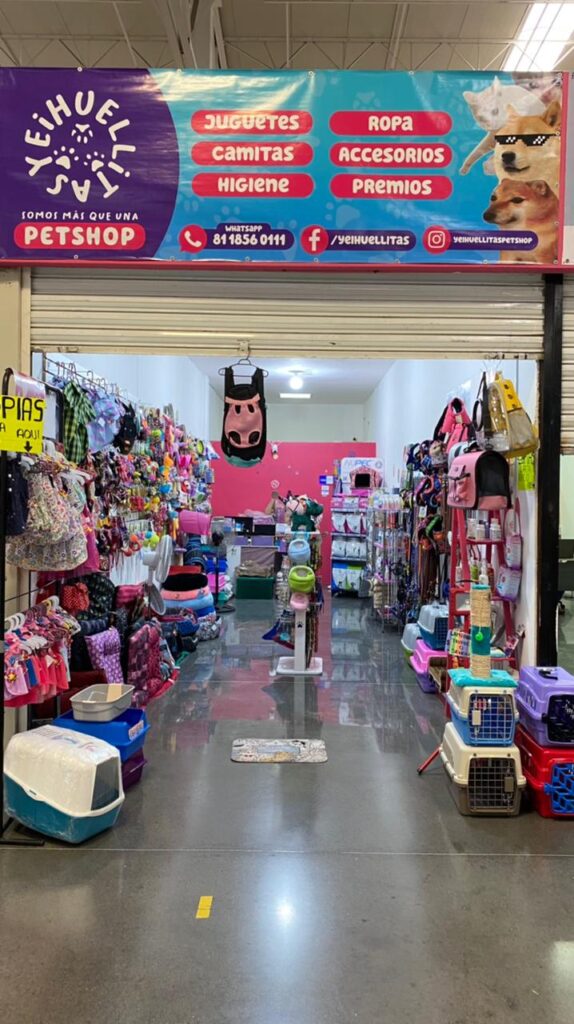 121819 yei huellitas petshop 574x1024