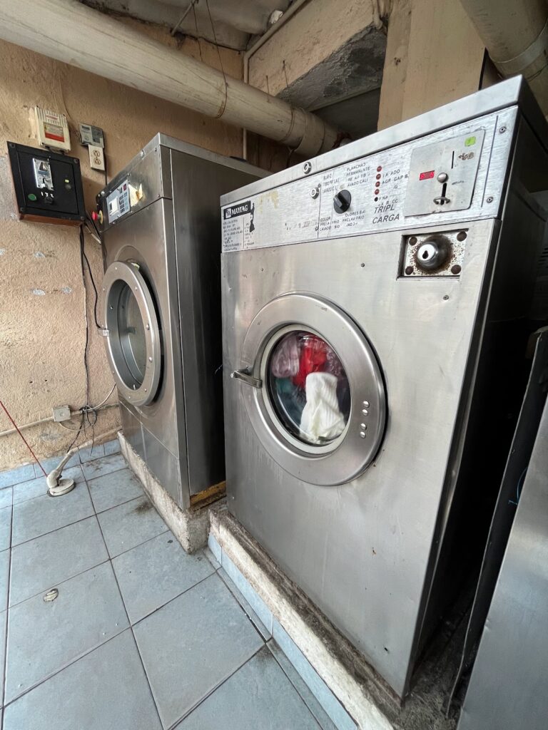 122779 lavamatic laundromat 768x1024