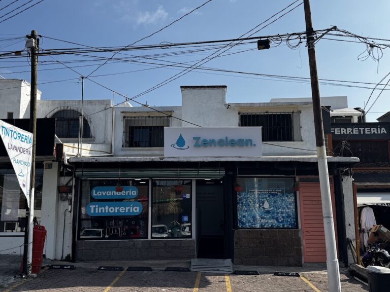 122866 tintoreria lavanderia zenclean san diego 768x576