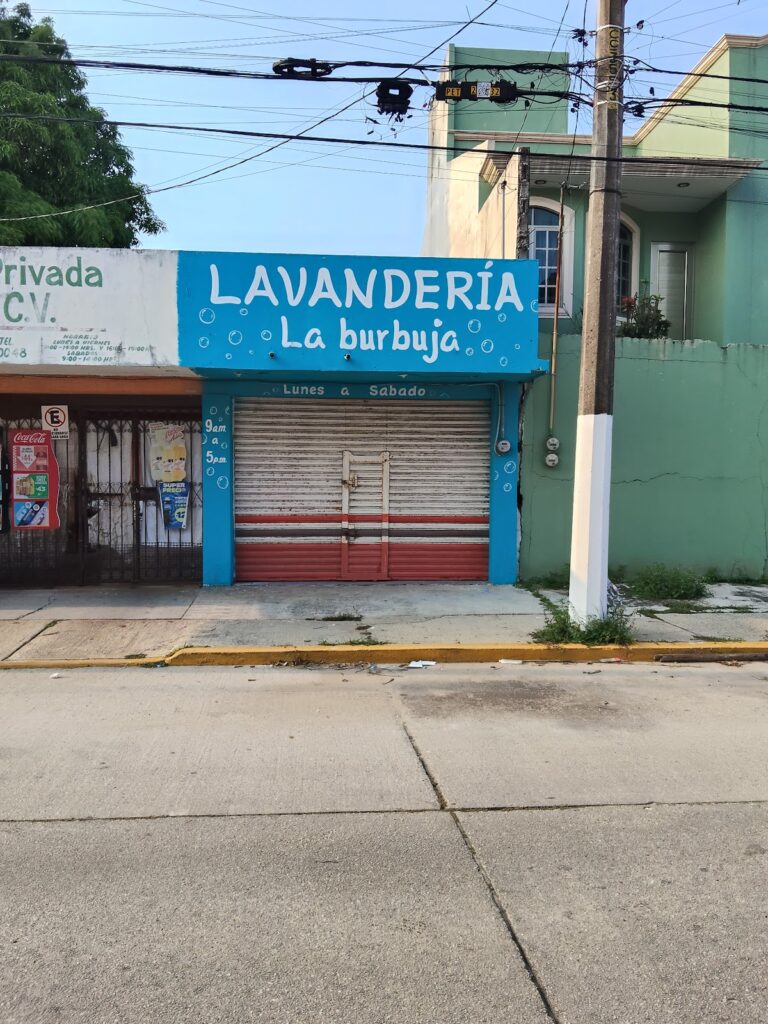 123043 lavanderia la burbuja 768x1024