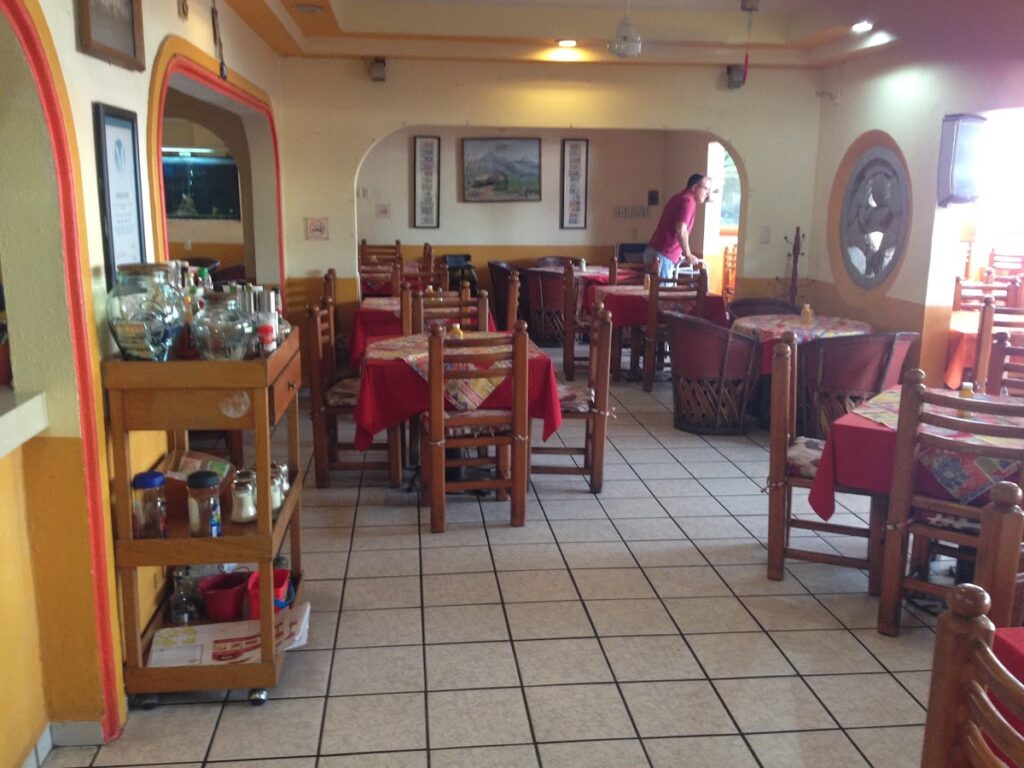 87127 restaurante juanitos 1024x768