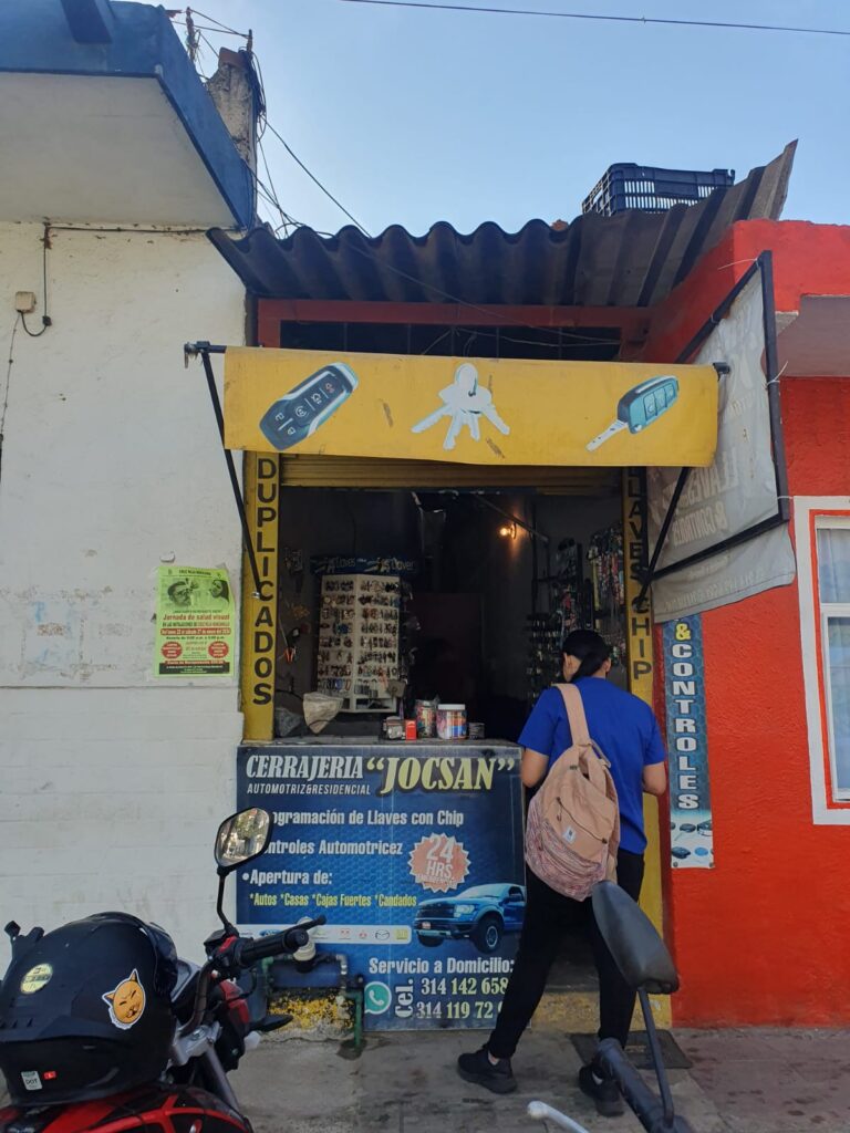 87477 cerrajeria jocsan 768x1024