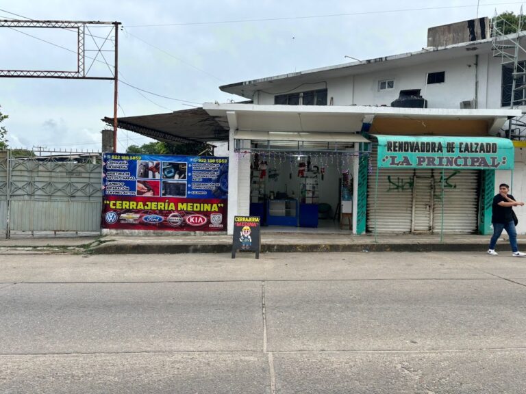 87488 cerrajeria medina 768x576
