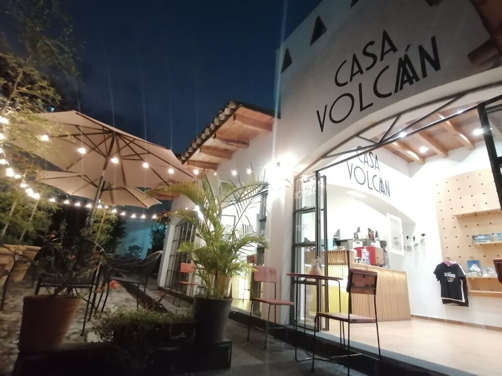 89164 casa volcan barra de cafe y galeria 1024x768