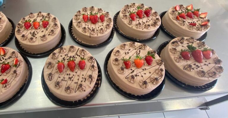 90091 pasteleria conchita 768x397