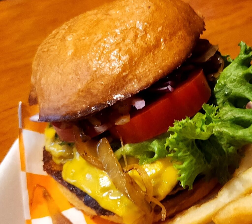 90726 chuys burguer 1024x911