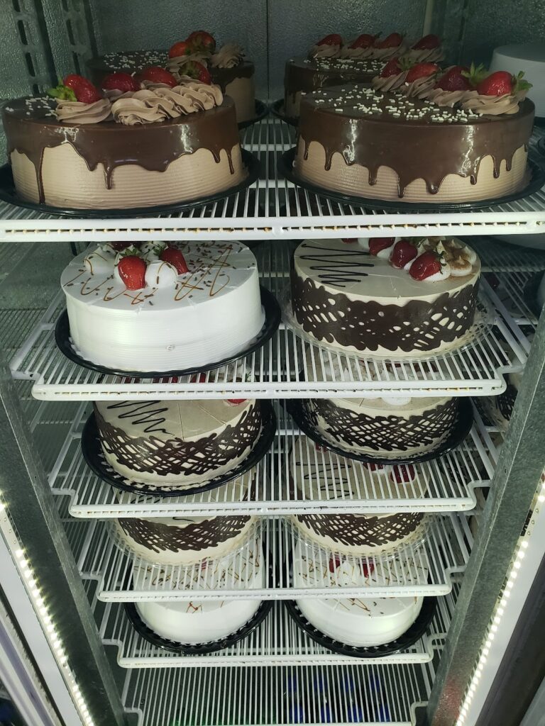 91895 pasteleria conchita 768x1024