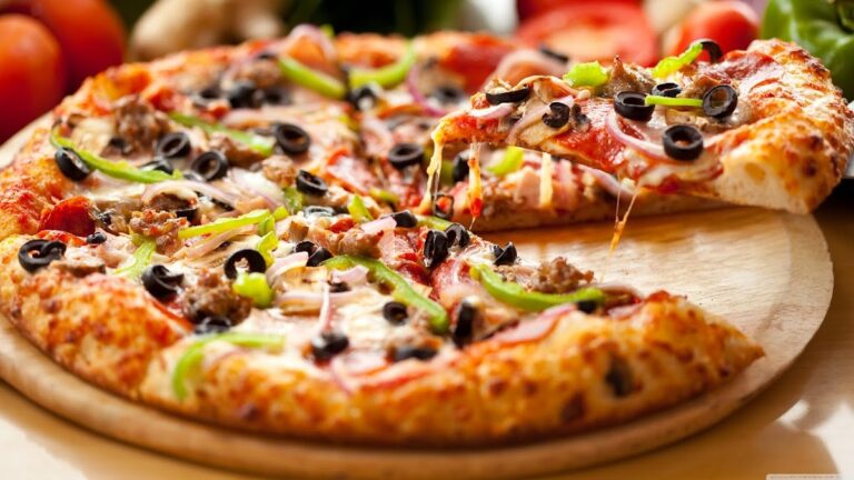 92091 luigi pizza 768x432