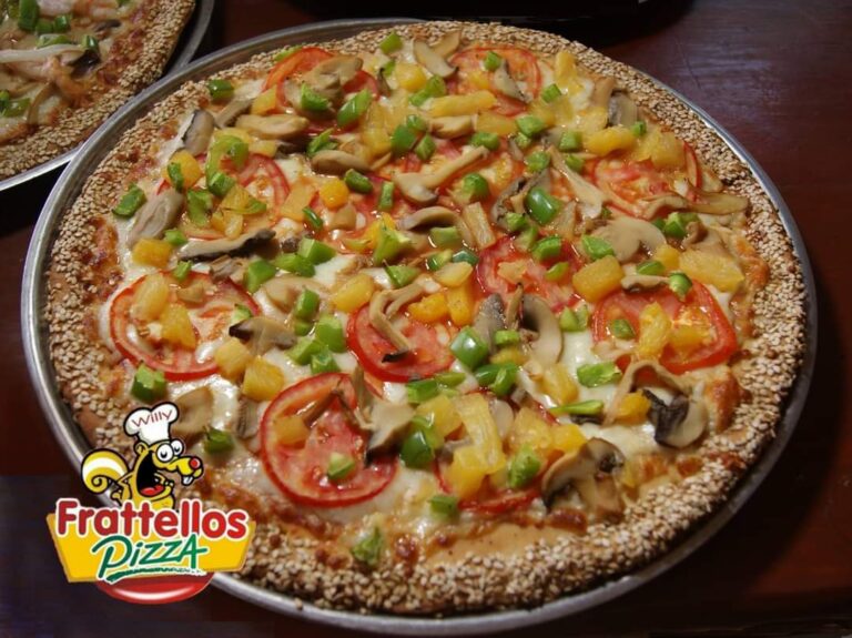 92118 frattellos pizza 768x575