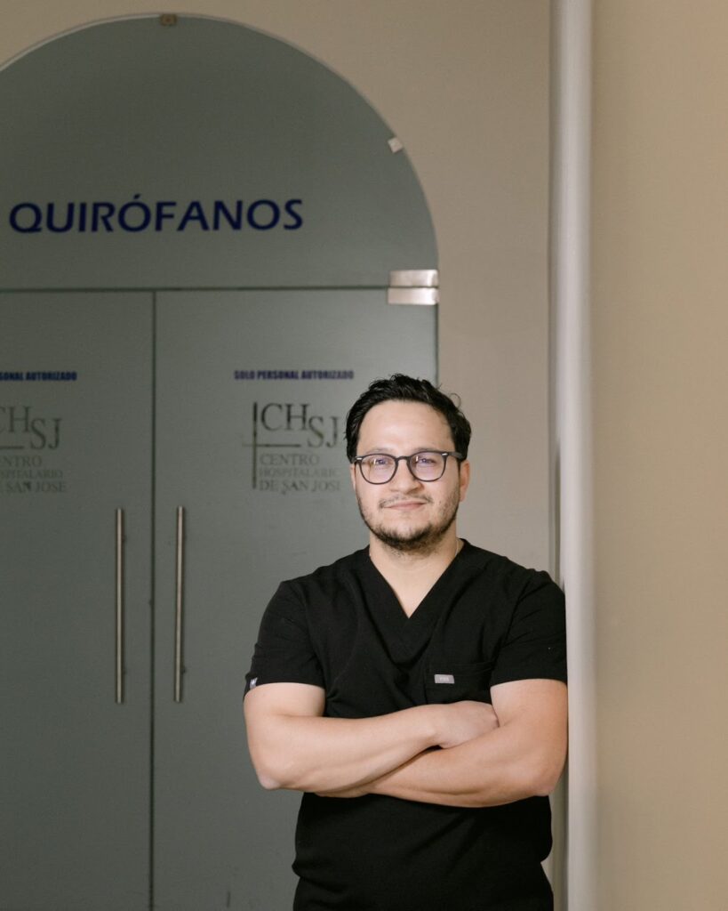 94472 dr. antonio gonzalez tovar 819x1024