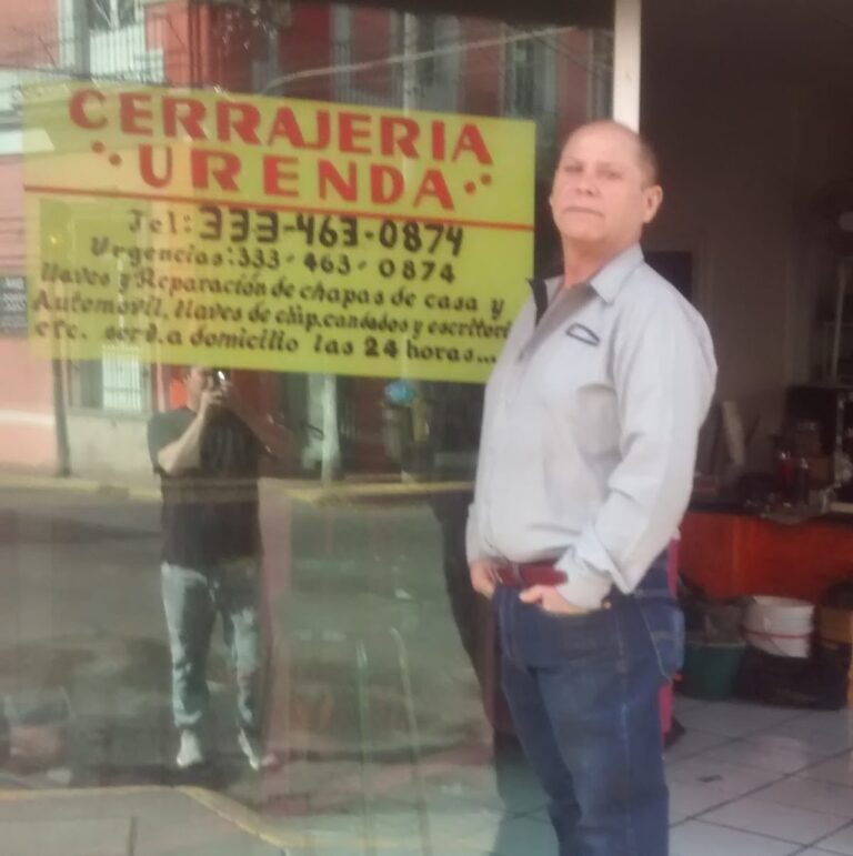 96806 cerrajeria urenda 768x771
